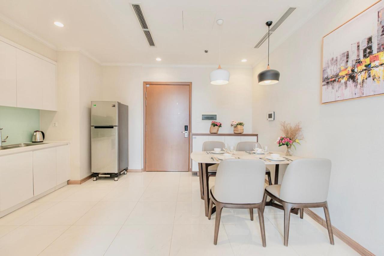 Mott Haven Apart - Vinhomes Central Park, Landmark 81 Area & Ice Rink Ho Chi Minh City Exterior photo