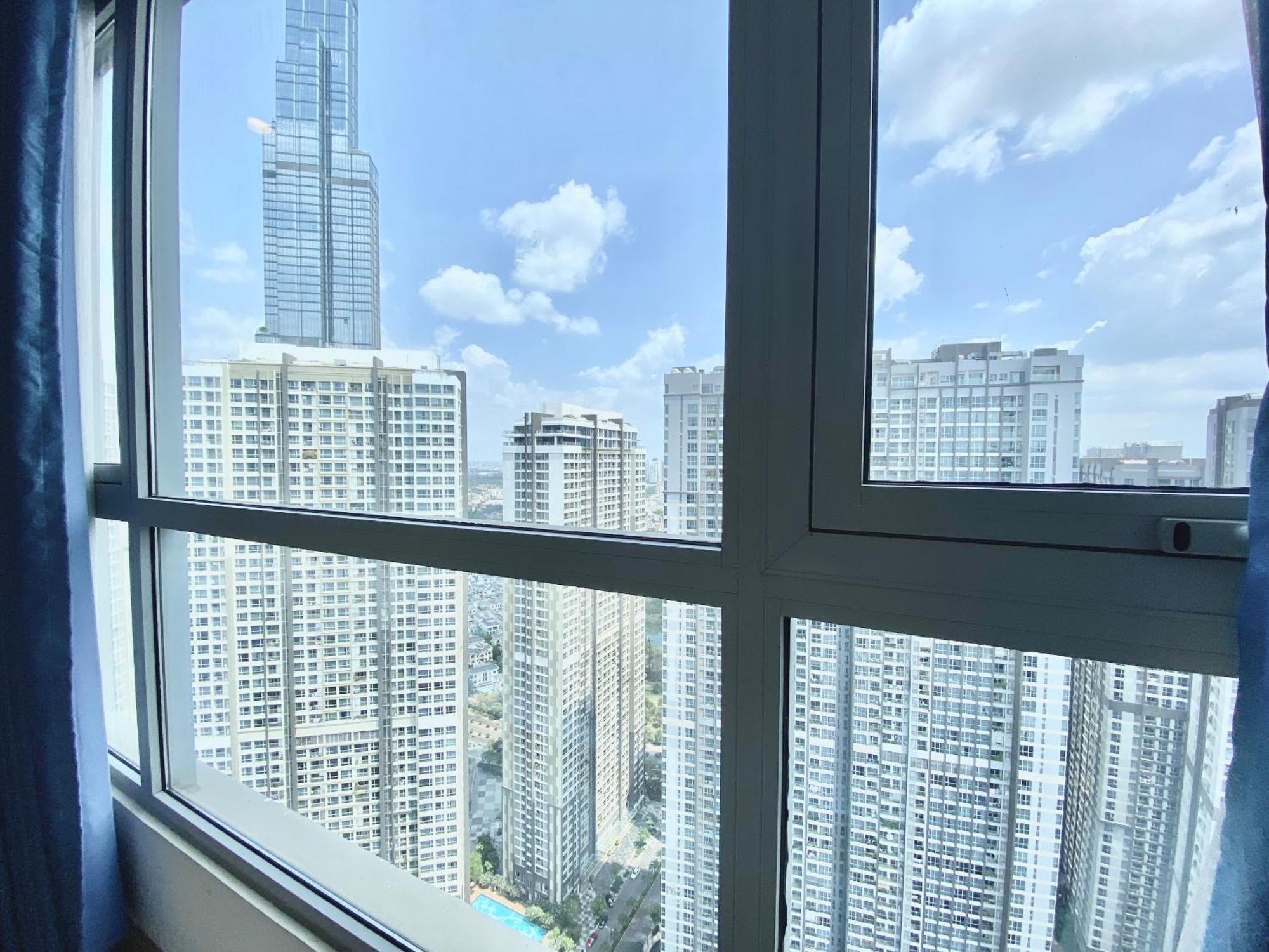 Mott Haven Apart - Vinhomes Central Park, Landmark 81 Area & Ice Rink Ho Chi Minh City Exterior photo